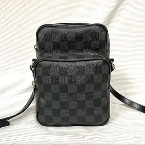 ‼️SOLD‼️✨RARE✨Louis Vuitton Damier Graphite Rem Bag Crossbody - GREAT Condition!